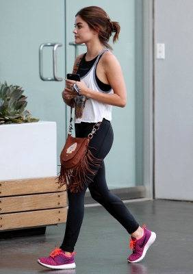 HQ
