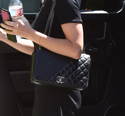 HQ
