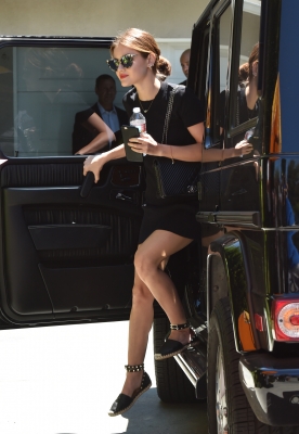 HQ
