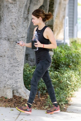 HQ
