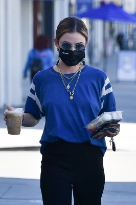 atstarbucksinstudiocity_220221-004.jpg