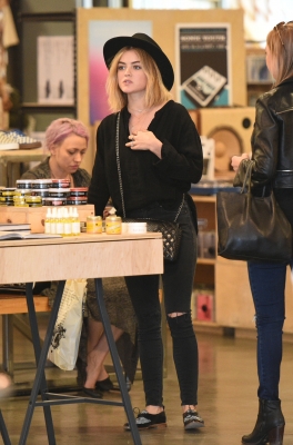 HQ
