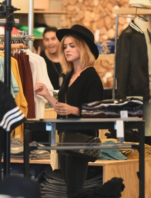 HQ
