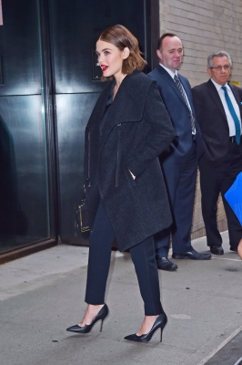 HQ
