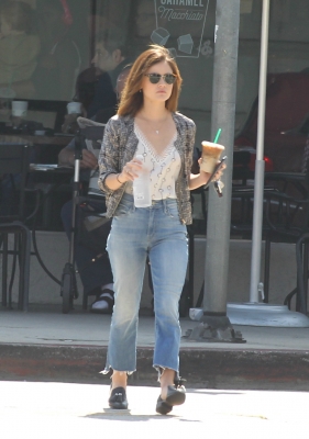 HQ

