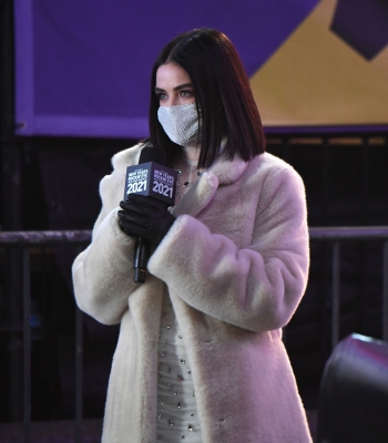 HQ
