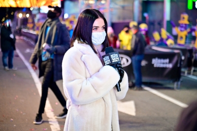 HQ
