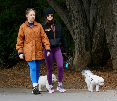 dogsla070123-006.JPG