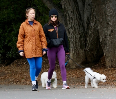 dogsla070123-007.JPG