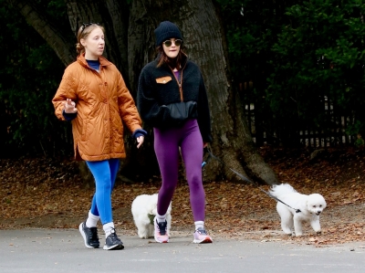 dogsla070123-008.JPG