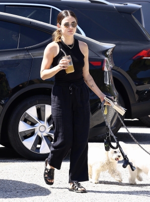 dogsla230423-010.jpg