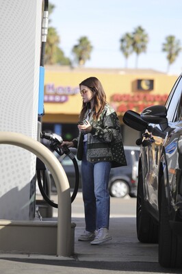 gasstation261123-029.JPG