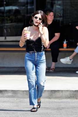 grabsanicecoffeeinla_001.jpg