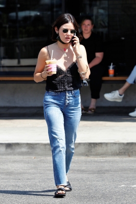 grabsanicecoffeeinla_002.jpg