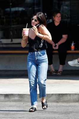 grabsanicecoffeeinla_029.jpg