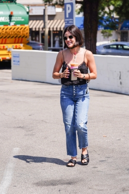grabsanicecoffeeinla_058.jpg