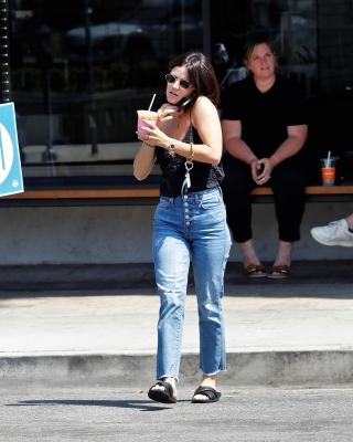 grabsanicecoffeeinla_076.jpg