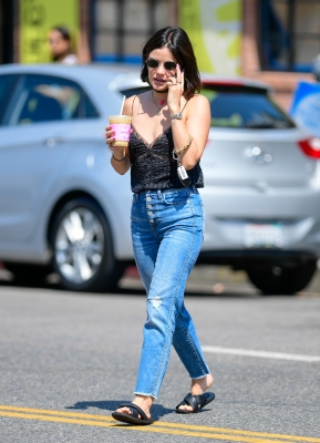 grabsanicecoffeeinla_115.jpg