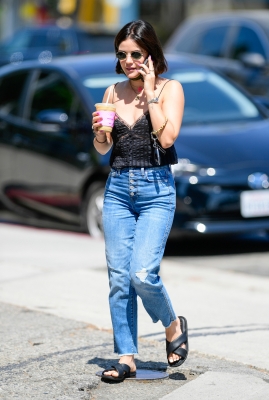 grabsanicecoffeeinla_120.jpg