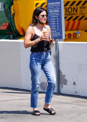 grabsanicecoffeeinla_127.jpg