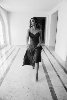 HQ
