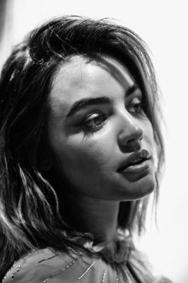 HQ
