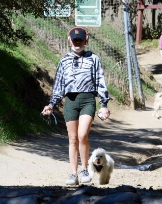 hikeinstudiocity_200221-017.jpg