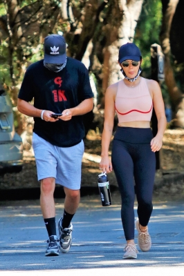 hikingla050820-012.jpg