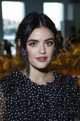 UHQ
