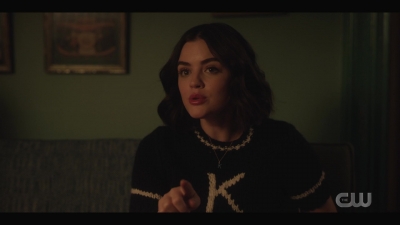 katy_keene_s01e01_1080p_web_h264-xlf_1871.jpg
