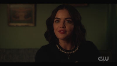 katy_keene_s01e01_1080p_web_h264-xlf_1887.jpg