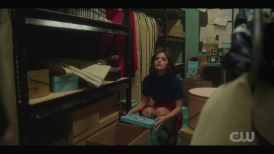 katy_keene_s01e01_1080p_web_h264-xlf_2019.jpg