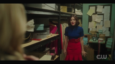 katy_keene_s01e01_1080p_web_h264-xlf_2028.jpg
