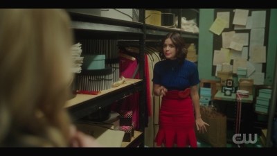 katy_keene_s01e01_1080p_web_h264-xlf_2030.jpg