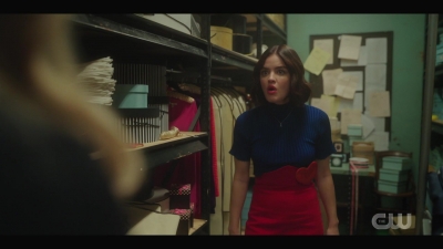 katy_keene_s01e01_1080p_web_h264-xlf_2038.jpg