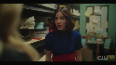 katy_keene_s01e01_1080p_web_h264-xlf_2041.jpg