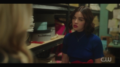katy_keene_s01e01_1080p_web_h264-xlf_2045.jpg