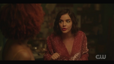 katy_keene_s01e01_1080p_web_h264-xlf_2079.jpg