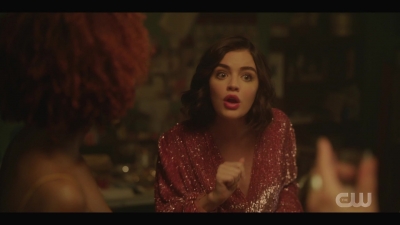 katy_keene_s01e01_1080p_web_h264-xlf_2080.jpg