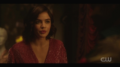 katy_keene_s01e01_1080p_web_h264-xlf_2203.jpg