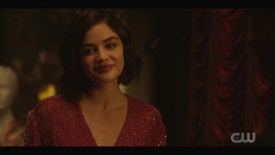 katy_keene_s01e01_1080p_web_h264-xlf_2220.jpg