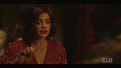 katy_keene_s01e01_1080p_web_h264-xlf_2236.jpg