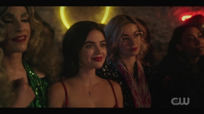 katy_keene_s01e01_1080p_web_h264-xlf_2380.jpg