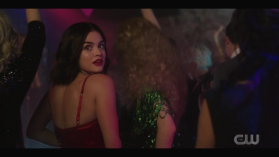 katy_keene_s01e01_1080p_web_h264-xlf_2412.jpg