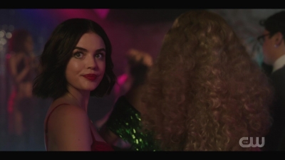 katy_keene_s01e01_1080p_web_h264-xlf_2419.jpg