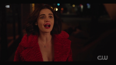 katy_keene_s01e01_1080p_web_h264-xlf_2472.jpg