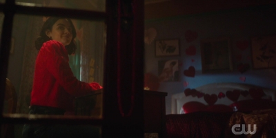katy_keene_s01e03_1080p_webrip_x264-xlf_0048.jpg