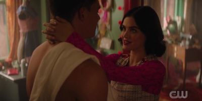 katy_keene_s01e03_1080p_webrip_x264-xlf_0209.jpg