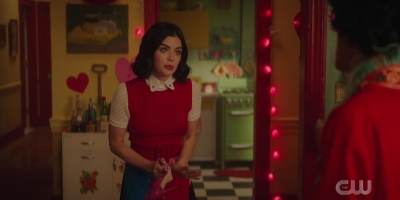 katy_keene_s01e03_1080p_webrip_x264-xlf_1250.jpg
