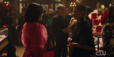 katy_keene_s01e03_1080p_webrip_x264-xlf_1468.jpg
